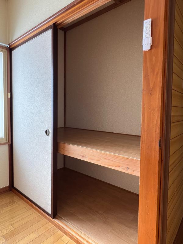 収納(洋室2)